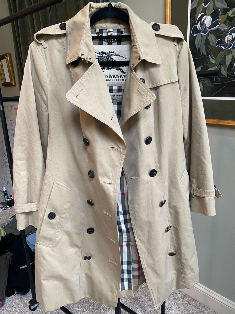 Burberry Sandringham Khaki Trench Coat